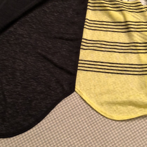 KENNETH COLE NEW YORK PATTERNED STRIPED SEMI-SHEER LONGER BACK SCOOP NECK - #366 - Picture 9 of 10